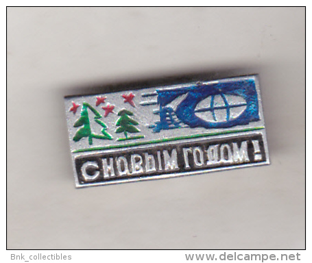 USSR Russia Old  Pin Badge - New Year Badge - Navidad
