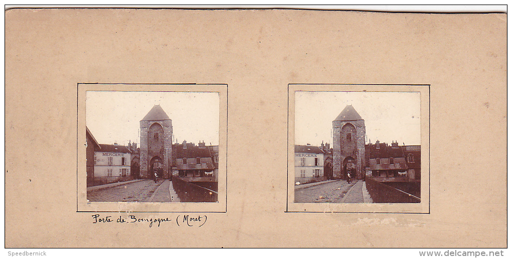 BD- 2 Photos Stereoscopiques 40x45mm Vers 1900. Moret Sur Loing France - Porte Bourgogne - Photos Stéréoscopiques