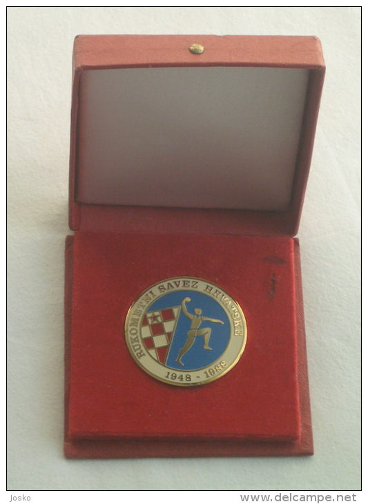 CROATIAN HANDBALL FEDERATION ( Medal In Original Box ) * Hand-ball Association Union Balonmano Pallamano - Handbal