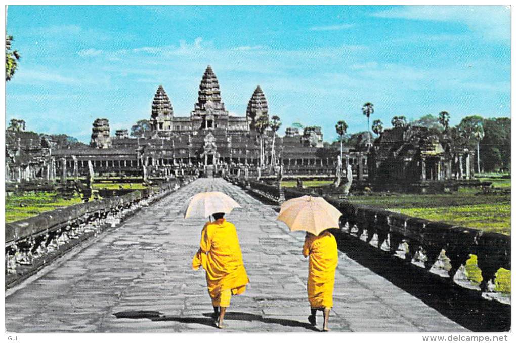 Asie > Cambodge CAMBODIA ANGKOR WAT Seen Trought The Main Entrance *PRIX FIXE - Cambodge