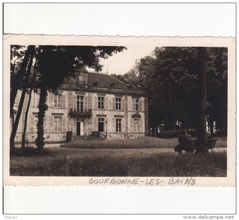 Carte Postale Photo BOURBONNE-LES-BAINS (Haute-Marne) Château  VOIR 2 SCANS - Bourbonne Les Bains