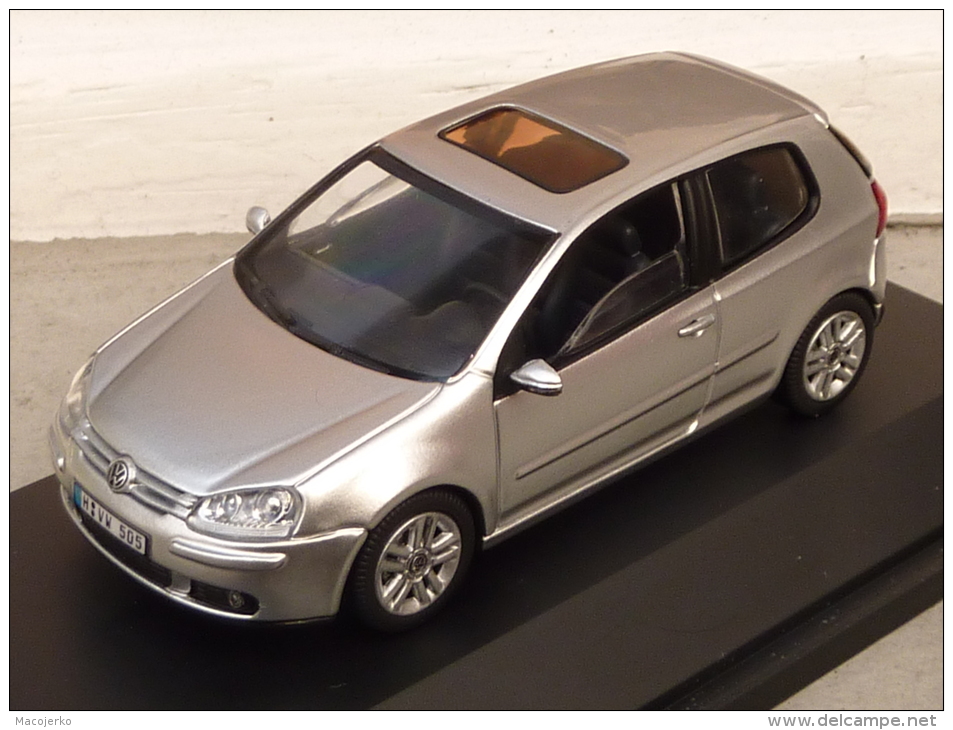 Schuco, VW Golf V, 2003, 1:43 - Schuco