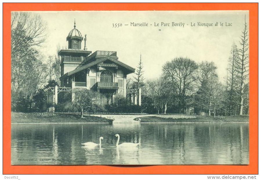 Dpt  13  Marseille  "  Le Parc Borely - Le Kiosque Et Le Lac  " - Parcs Et Jardins