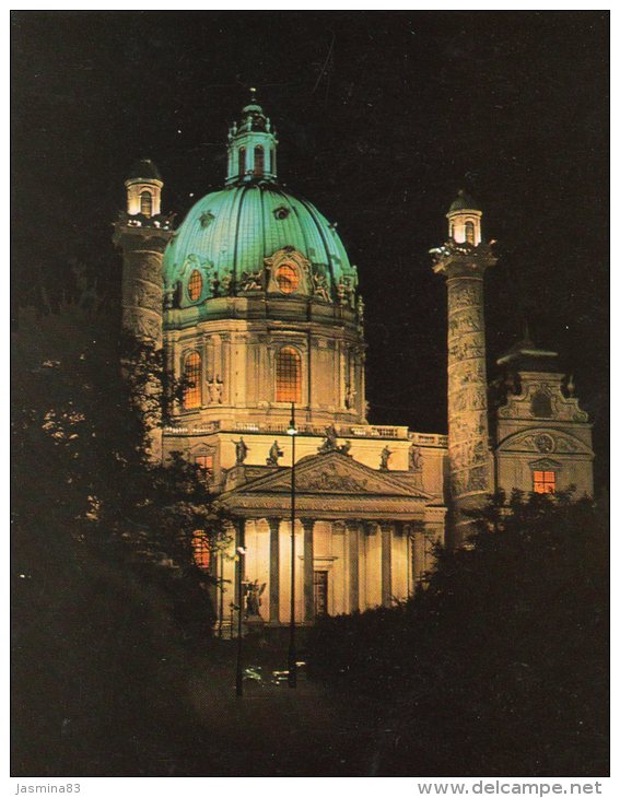 Wien Bei Nacht. - Karlskirche - Iglesias