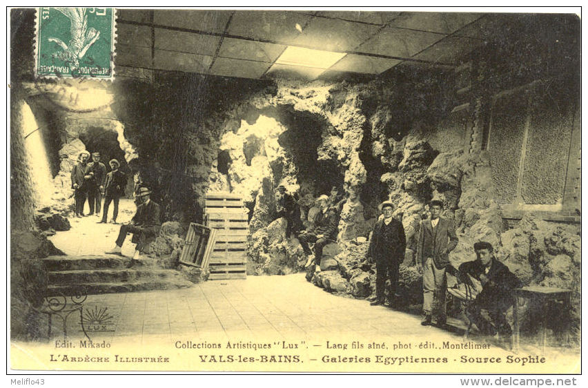 07/CPA A - Vals Les Bains - Galeries Egyptiennes - Source Sophie - Vals Les Bains