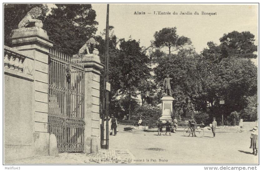 30/CPA A - Alais - Entrée Du Jardin Du Bosquet - Alès