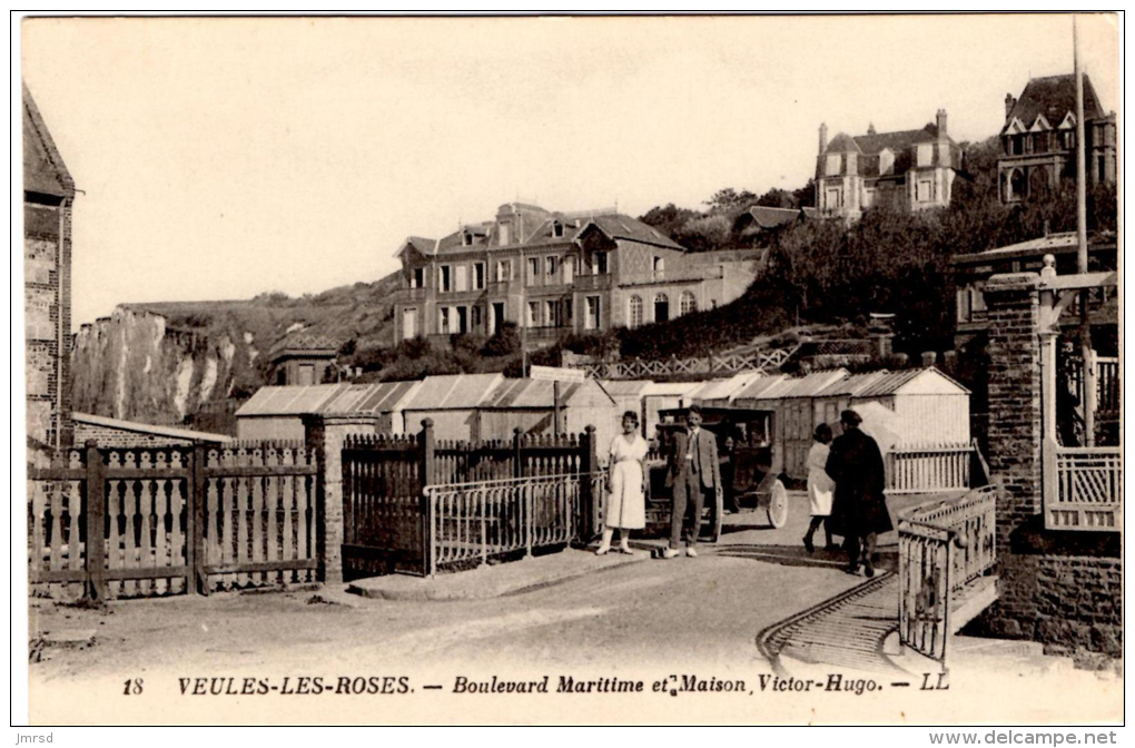 Veules Les Roses : Lot De 2 Cartes, Boulevard Maritime, Victor Hugo - Veules Les Roses