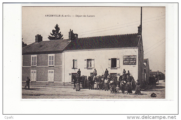 Carte 1910 ANGERVILLE / DEPART DES LAITIERS De L'hôtel De France (métier Laiterie) - Angerville