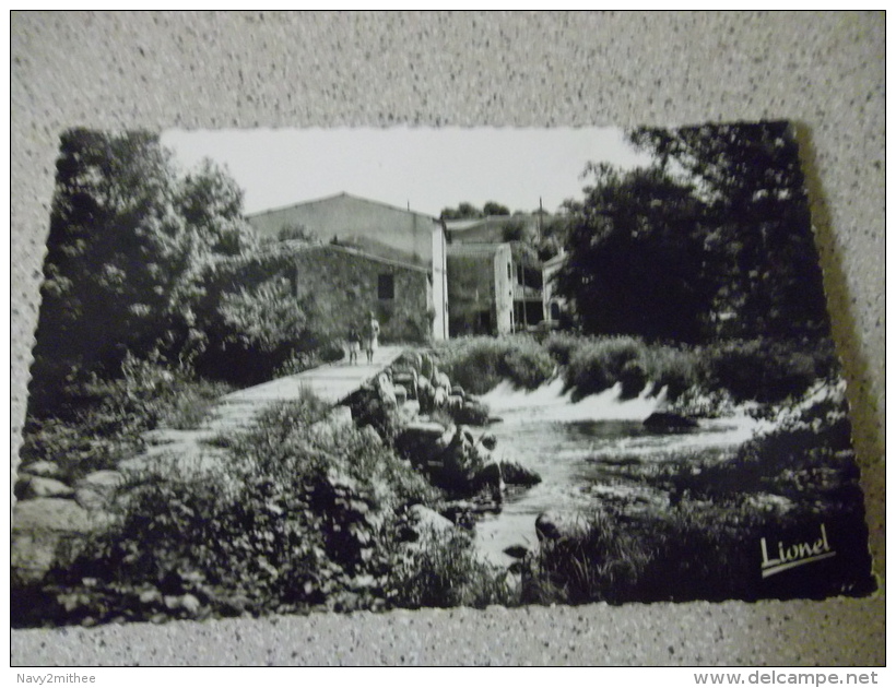 LE MOULIN DE ROUSSELIN SUR LA SEVRE ANIME - Boussay