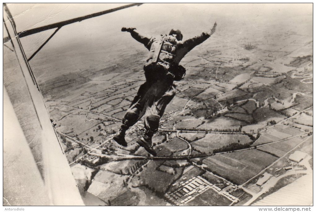 SAM CHASAK, Chef Du Centre De Parachutisme De Bourgogne-Franche-Comté - Fallschirmspringen