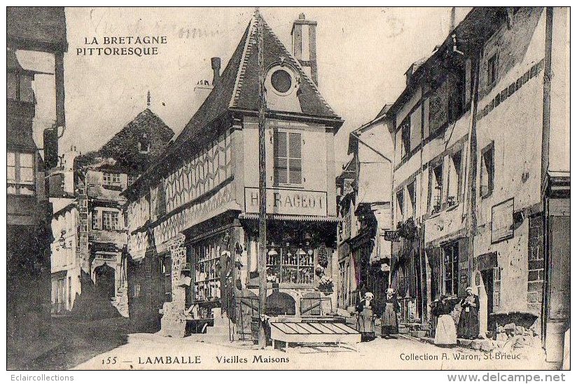 Lamballe   22   Vieille Maison - Lamballe