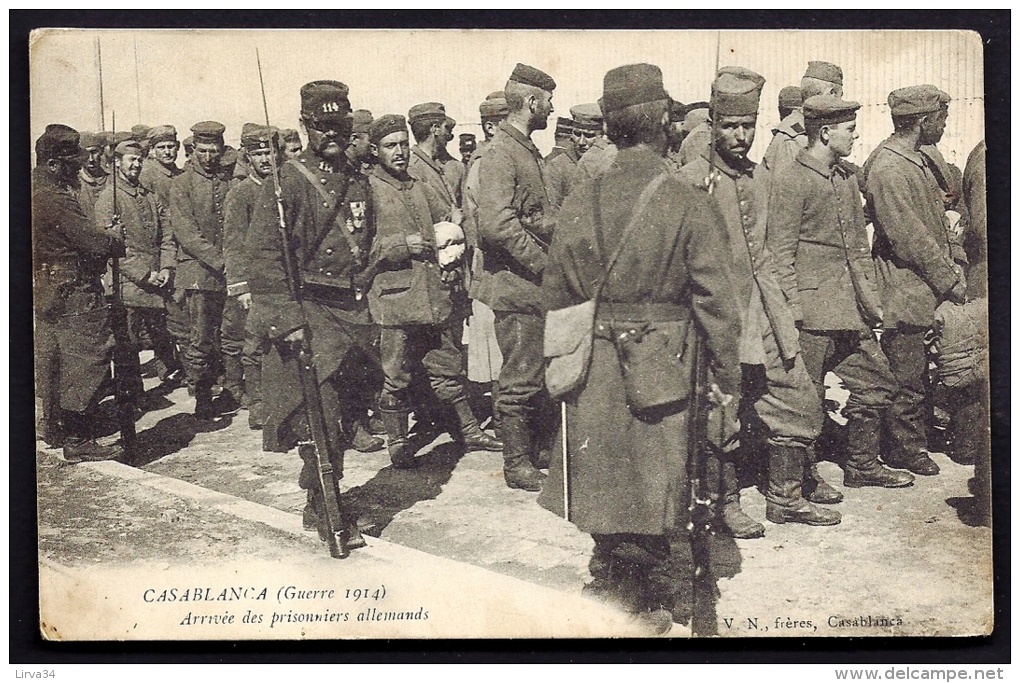 CPA ANCIENNE- MAROC- MILITARIA- CASABLANCA- ARRIVÉE DES PRISONIERS ALLEMANDS- TRES GROS PLANS- - Guerre 1914-18