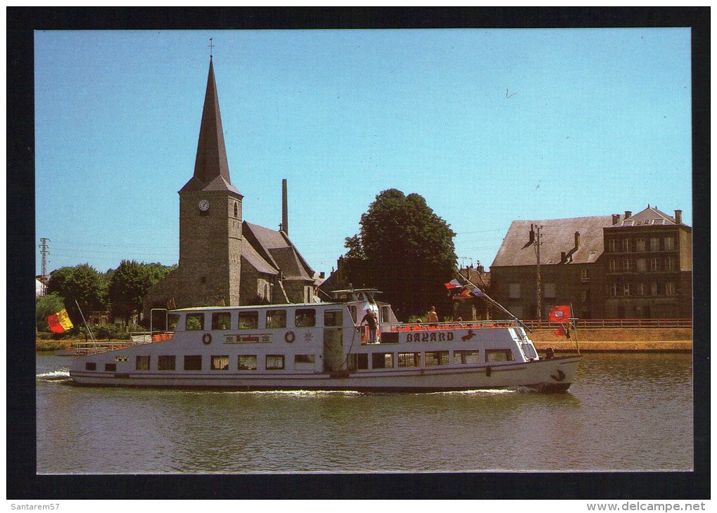 Carte Postale Postcard Ardennes Givet Bateau Mouche Bayard Eglise De Notre Dame - Givet