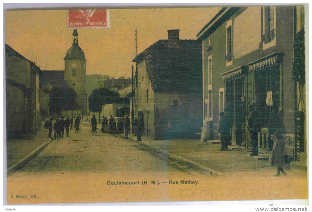 DOULAINCOURT (Haute-Marne) - Rue Mathey - Très Animée - Doulaincourt