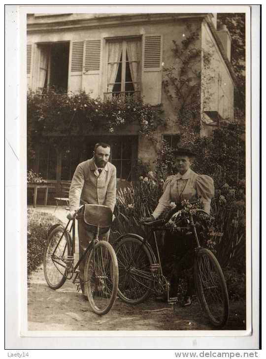 Sceaux Pierre Et Marie Curie Devant Leur Maison Reproduction - Sceaux