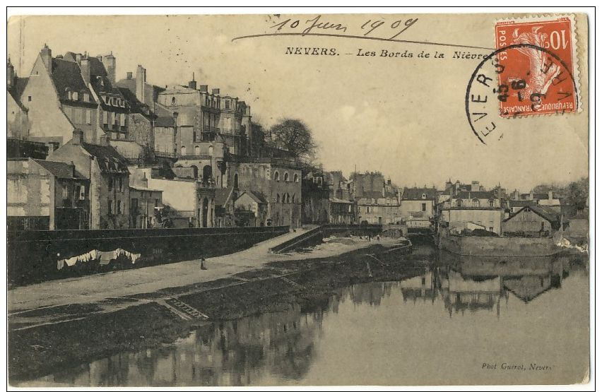 58 Nevers Les Bords De La Nièvre - Nevers