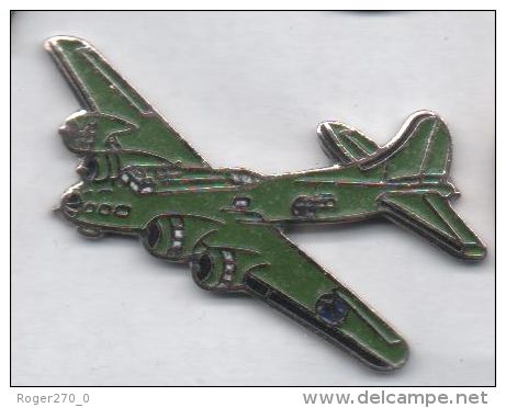 Superbe Pin´s En EGF , Aviation , Avion Militaire , Armée - Luftfahrt