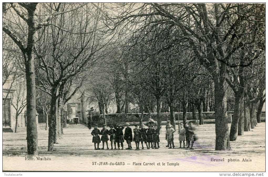 CPA 30 ST JEAN DU GARD PLACE CARNOT ET LE TEMPLE - Saint-Jean-du-Gard