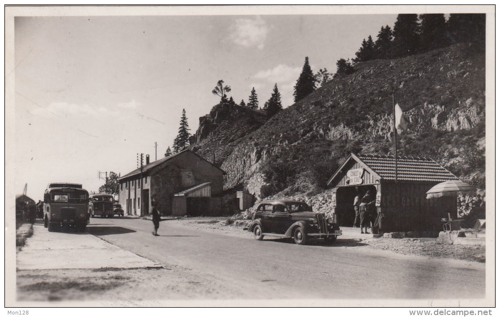 GEX (01)  CHALET DU COL DE LA FAUCILLE (autocars-voitures) - Gex