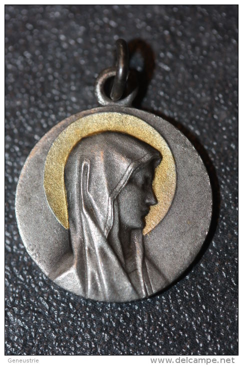 Pendentif Médaille Religieuse "Notre-Dame De Lourdes" Religious Pendant - Religion & Esotericism