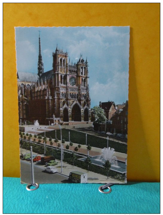 Carte Maxi / FDC, Journée Du Timbre,La Cathédrale D' Amiens - 80 Amiens - 19.3.1966 - 1er Jour - 1960-1969