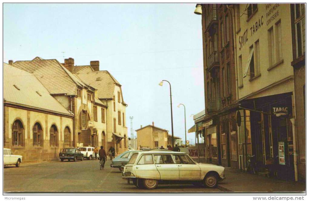 HAGONDANGE - La Gare S.N.C.F. - Hagondange