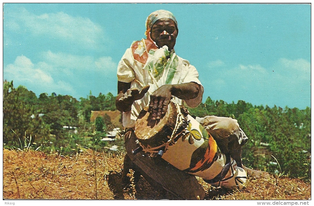 Haiti  - The Drummer     A Folkloric  Figure    S-122 - Haïti