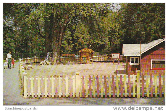 Canada Three Little Pigs Storybook Gardens London Ontario - London