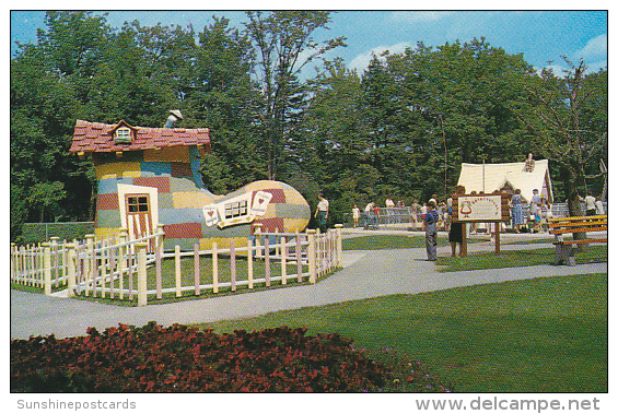 Canada Old Woman Who Lived In A Shoe Storybook Gardens London Ontario - London