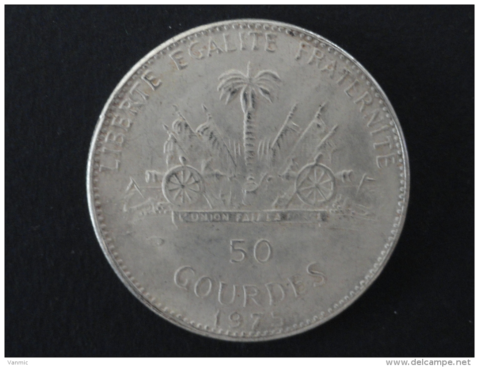 1975 - FAUSSE MONNAIE - 50 Gourdes Haïti - 38 Mm De Diamètre - Haiti