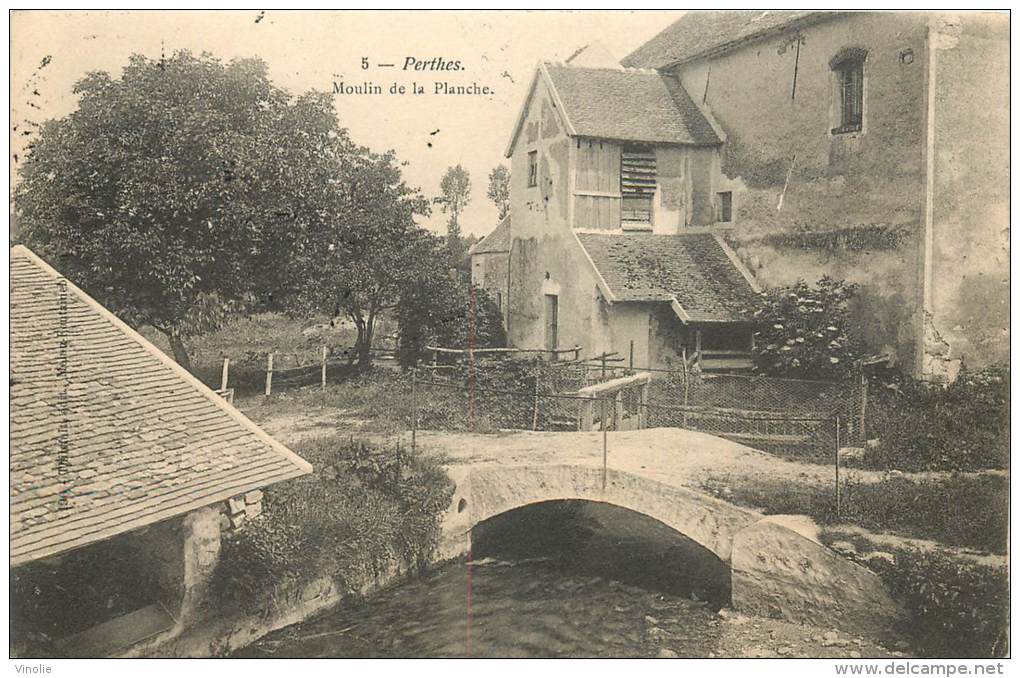 RY-13-1221  :  Perthes Le Moulin à Eau - Perthes