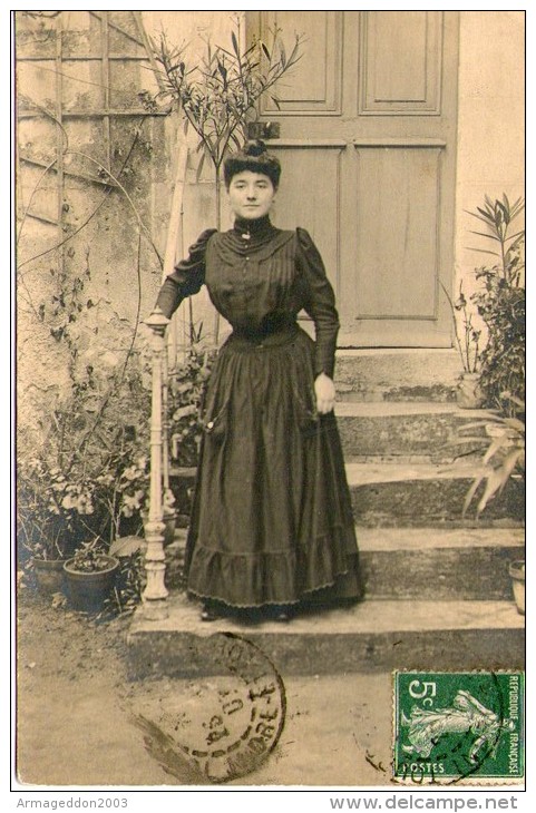 B46 /  DEPT 11 CPA PHOTO Mme ROCHEREAU A NARBONNE 1910 - Narbonne