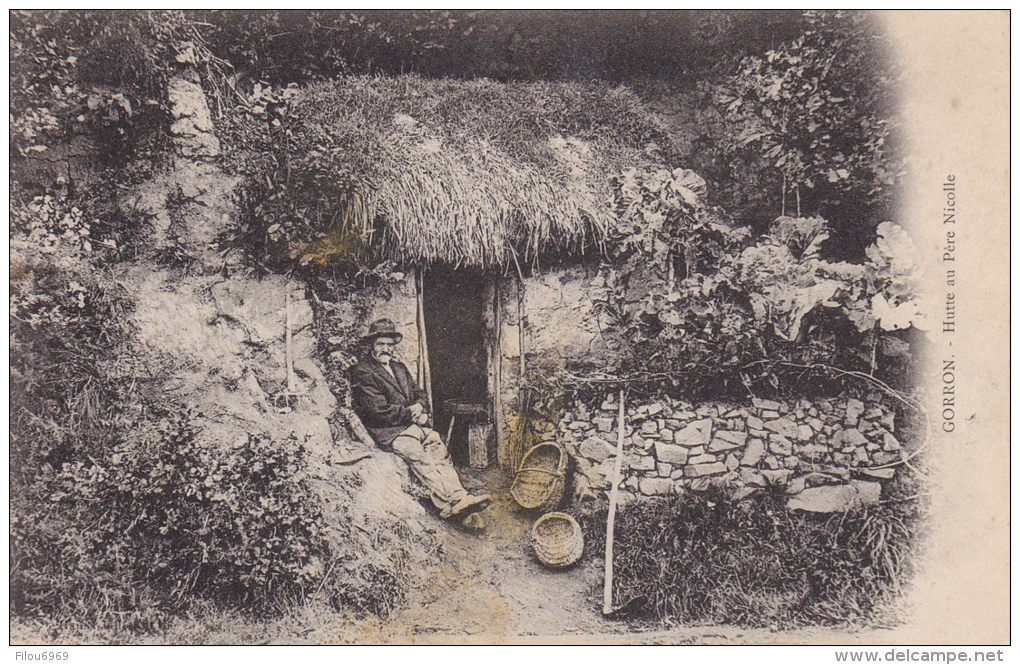 CARTE POSTALE    GORRON    HUTTE AU PERE NICOLLE - Gorron