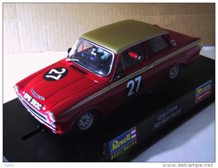 - REVELL - Voiture De Circuit LOTUS CORTINA  - 1/32° -  Réf 8379 - - Circuitos Automóviles