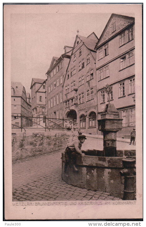 Wetzlar - Brunnenpartie Und Kaiserhaus Am Kornmarkt - Wetzlar