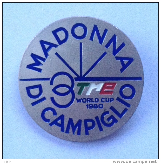 Badge Pin ZN000456 - Ice Skating Italy Madonna Di Campiglio World Cup 1980 - Skating (Figure)