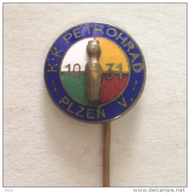 Badge Pin ZN000493 - Bowling Czechoslovakia Plzen (Pilsen) Petrohrad 1931 - Bowling