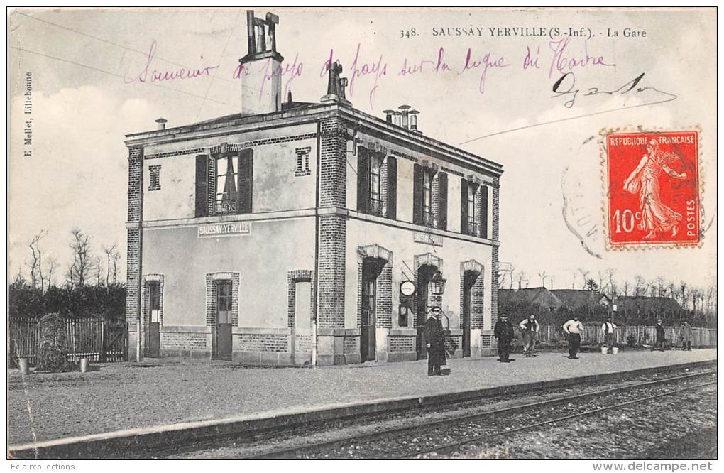 Saussaye Yerville   76   La Gare   (pli D'angle) - Autres & Non Classés