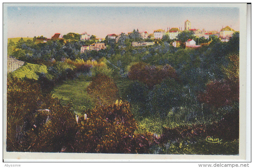 79 ARGENTON CHATEAU - Perspective Sur La Vallée De L´ouère Et Vue D´argenton - D18 848 - Argenton Chateau