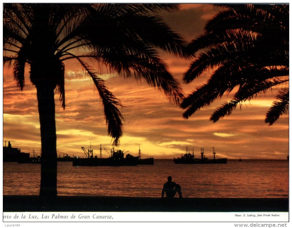 (137) Spain - La Palmas De Gran Canaria - Sunset Over The Port - La Palma