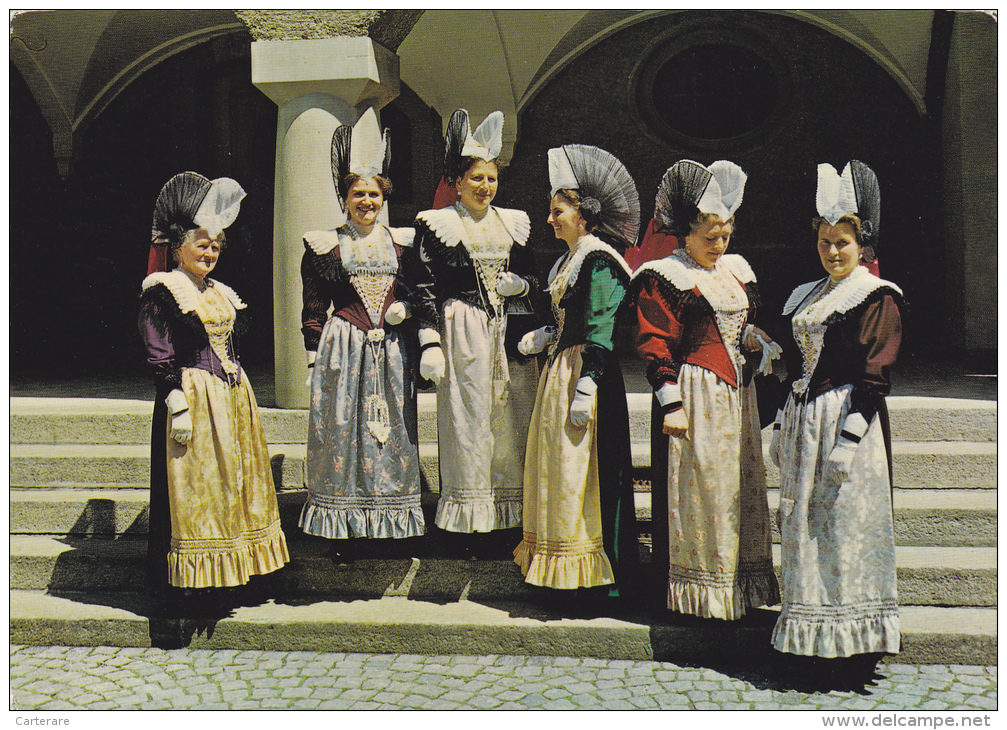 SUISSE,HELVETIA,SWISS,SCHWEIZ,SVIZZERA,SWITZERLAND ,APPENZELL,APPENZELLER TRACHTEN,FEMME,BELLE ROBE,VENDEUSE DE FROMAGE - Otros & Sin Clasificación