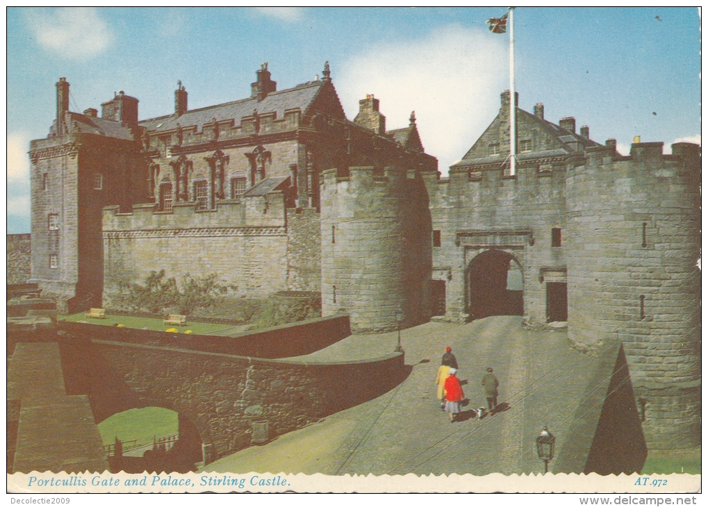 BT17815 Portcullis Gate And Palace Stirling Castle   2 Scans - Stirlingshire