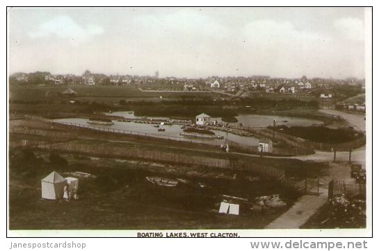 REAL PHOTOGRAPIC COLOURED POSTCARD - BOATING LAKES - WEST CLACTON - ESSEX - Clacton On Sea