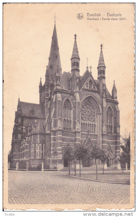Dadizele - Basiliek,  Westkant Eerste Steen 1857;  Naar Marke - Moorslede