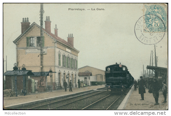 95 PIERRELAYE / La Gare / BELLE CARTE COULEUR - Pierrelaye