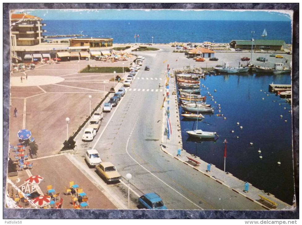 SAINT CYPRIEN-PLAGE (66).LOT DE 5 CARTES.LE PORT.MULTIVUES.VOIR DETAILS SVP . - Saint Cyprien