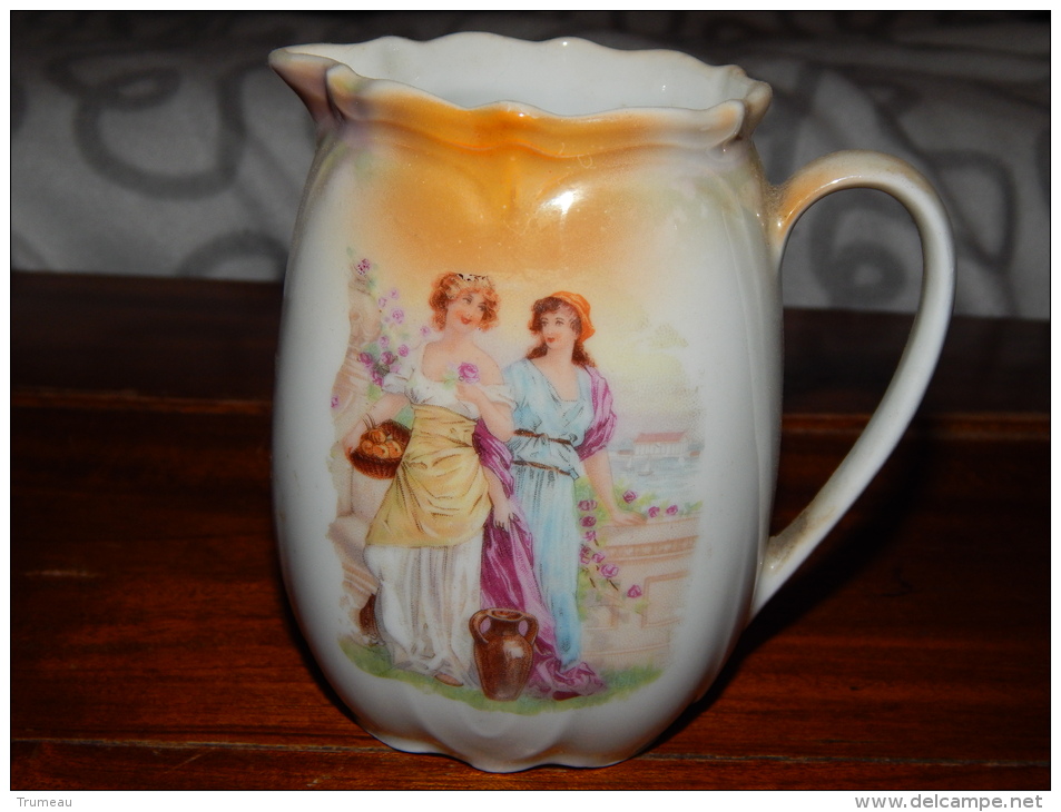 POT A LAIT VICTORIA CHINA CZECHOSLIVAKIA ANNEE 1891 NUMEROTE 157 - Andere & Zonder Classificatie