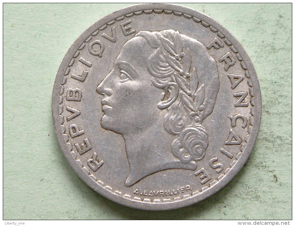 1945 - 5 FRANCS / KM 888b.1 ( Uncleaned Coin / For Grade, Please See Photo ) !! - Autres & Non Classés