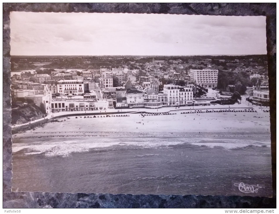 DINARD (35).VUE AERIENNE.PLAGE DE L´ECLUSE.PHOTO VERITABLE.NON CIRCULE.TBE. - Dinard