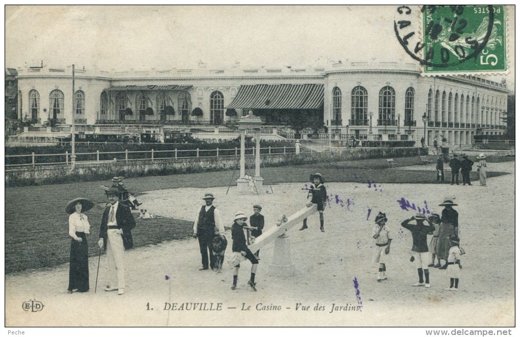 N°35587 -cpa Deauville -le Casino-vue Des Jardins- - Casino